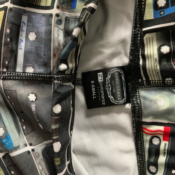 Zara Terez mixtape leggings size xs like new - Picture 4 of 4